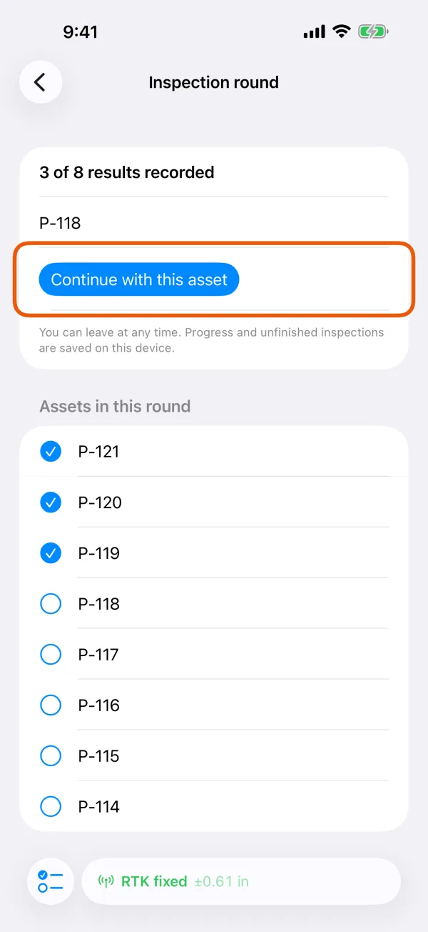 The round's progress and the next asset.