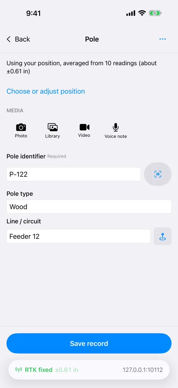 A new pole's form at an averaged RTK position, with its identifier, pole type and line filled in